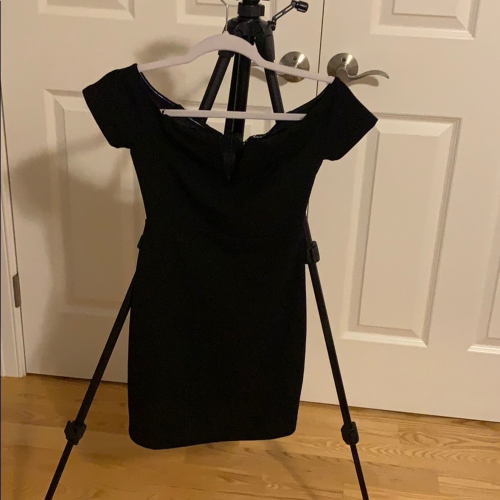 black bodycon mini dress worn once